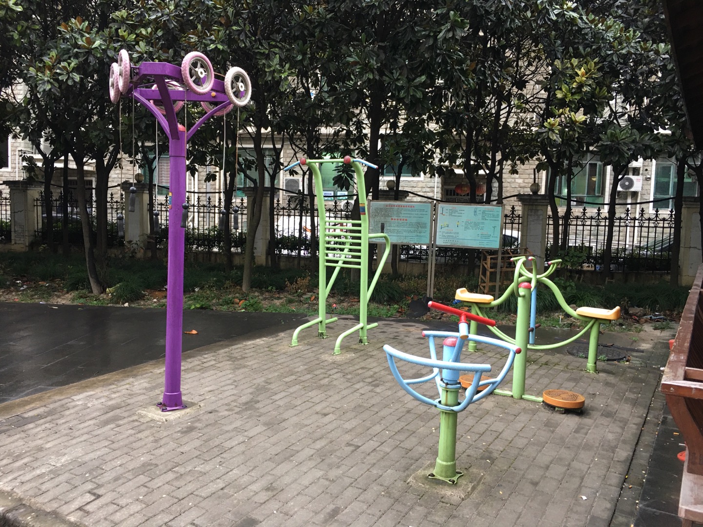 永泰花苑居委健身點8 永泰花苑居委健身點8