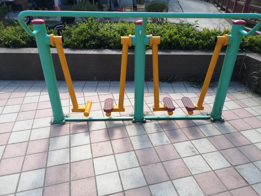 兩聯漫步機