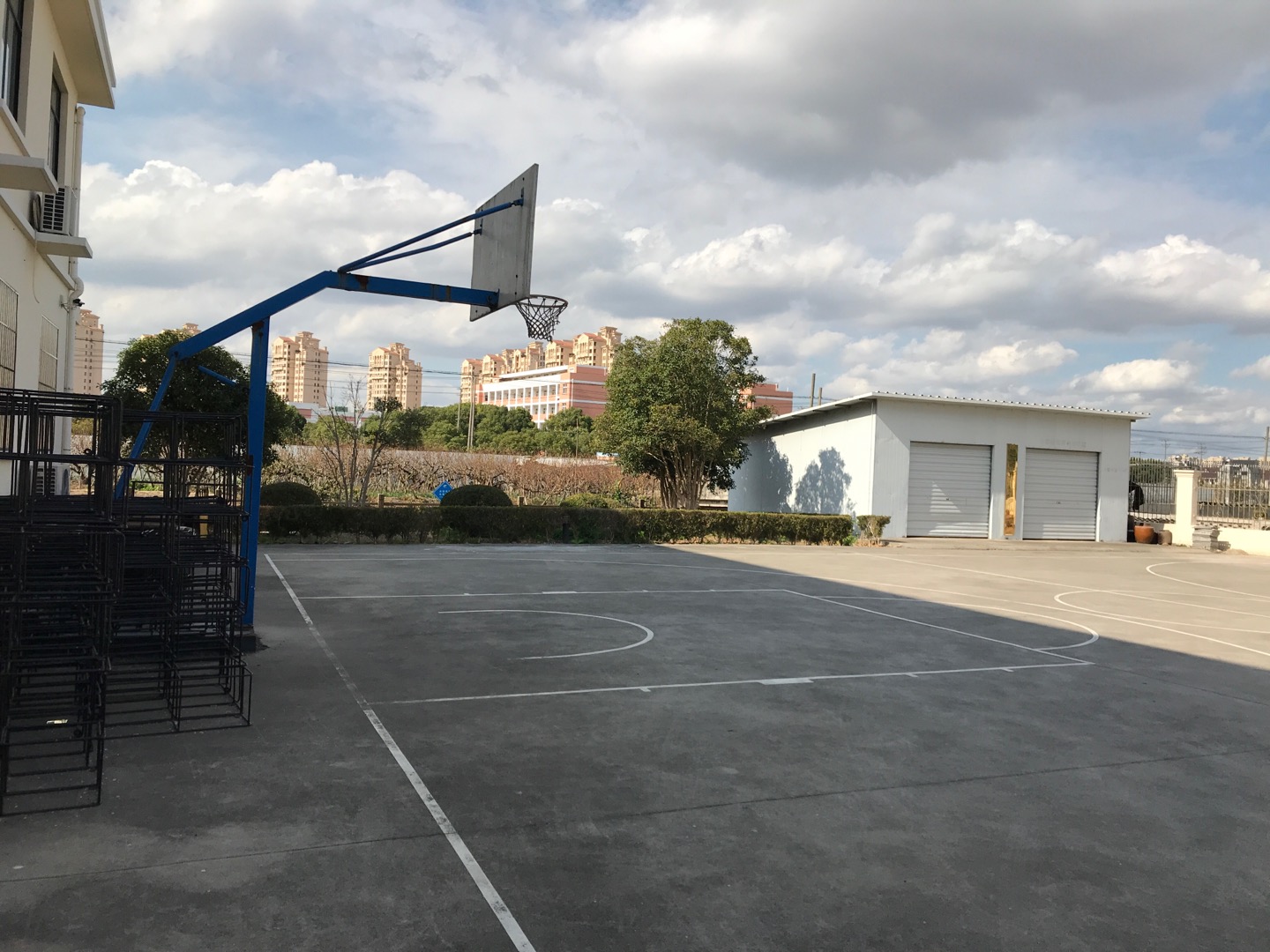 鎮南村籃球場 鎮南村籃球場