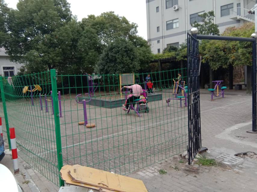 光明村東三隊健身點 光明村東三隊健身點