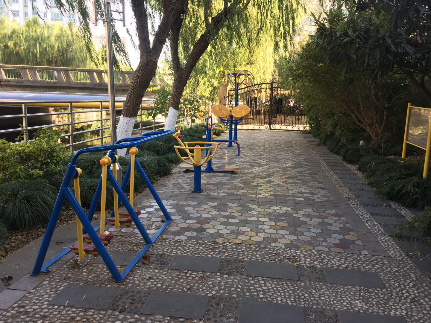 廣洋苑小區健身點