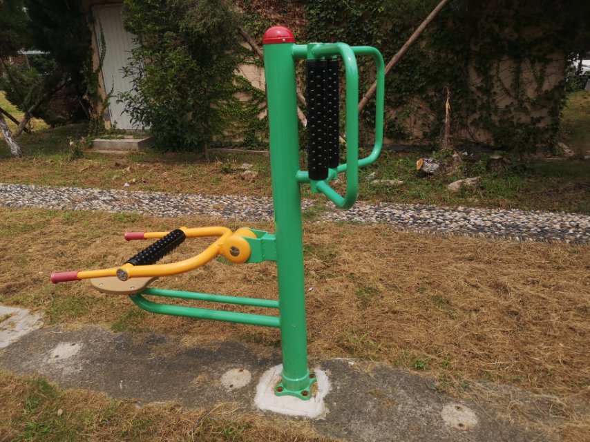 坐式腰背按摩器 坐式腰背按摩器