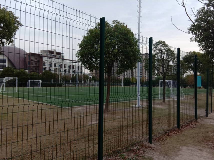 濱河公園足球場 濱河公園足球場