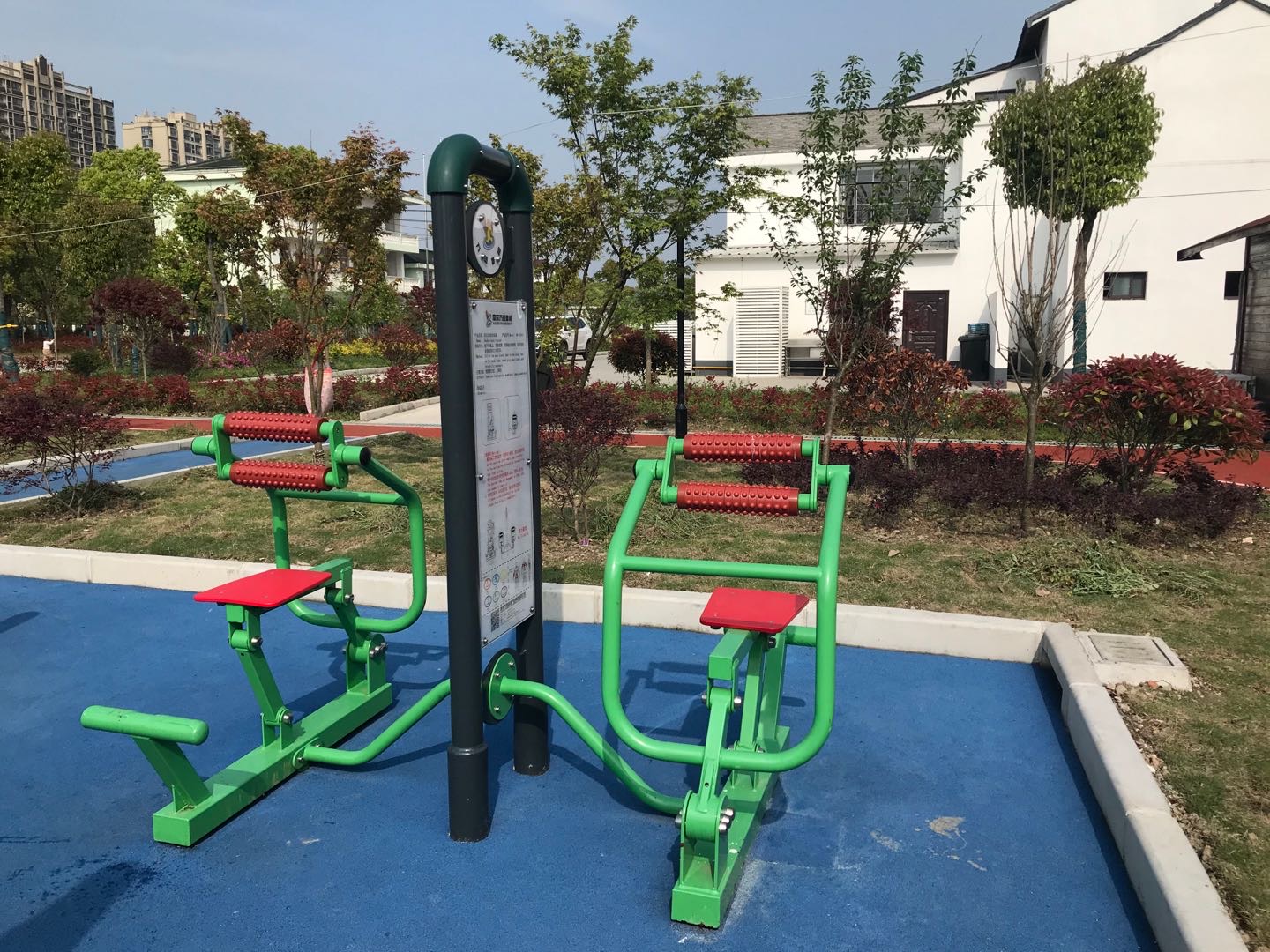 雙位背部訓練器 雙位背部訓練器