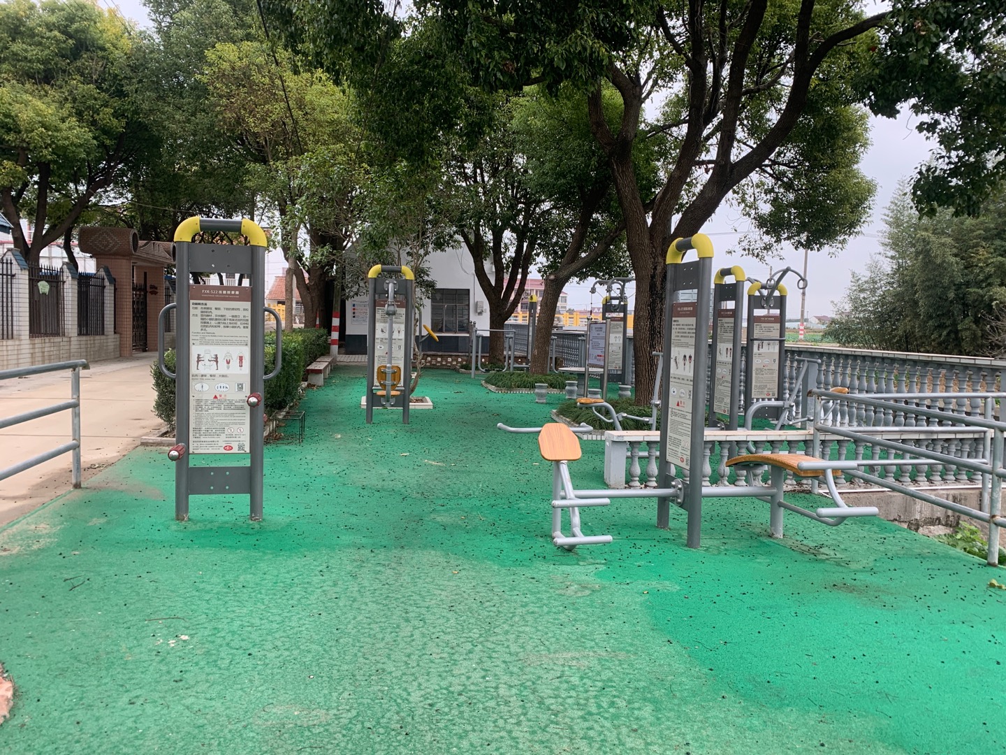 海關(guān)21組健身點(diǎn) 海關(guān)21組健身點(diǎn)