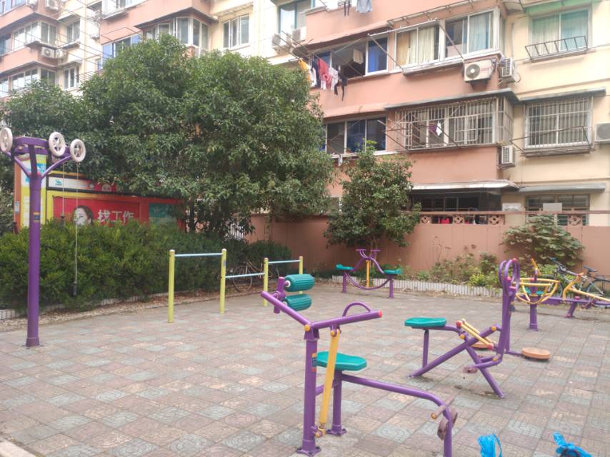 芳華路630弄健身點