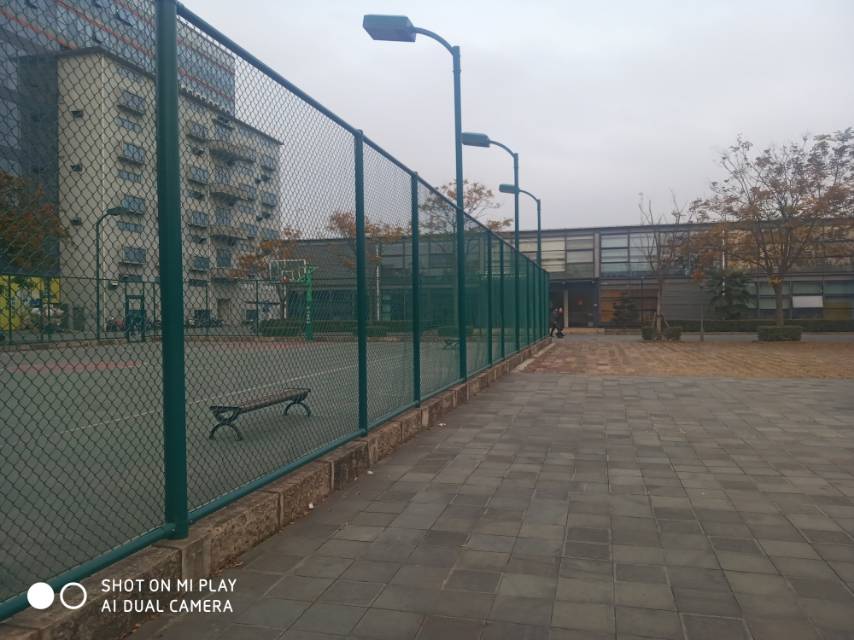 智力創業園公共運動場