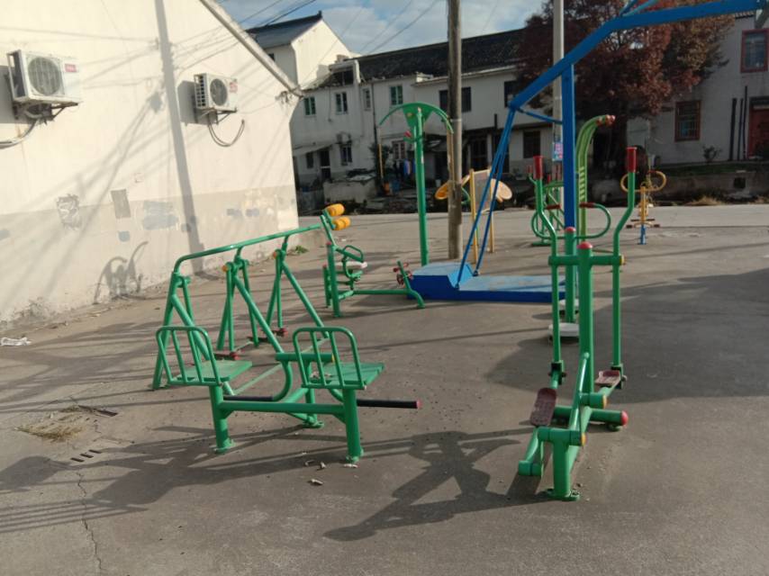 杜尹村活動(dòng)中心健身點(diǎn) 杜尹村活動(dòng)中心健身點(diǎn)