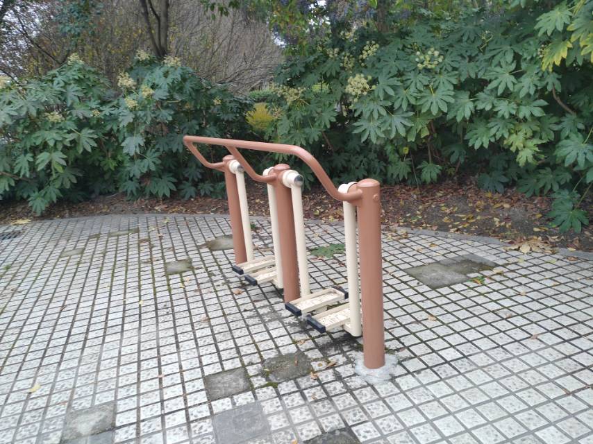 二位太空漫步機 二位太空漫步機