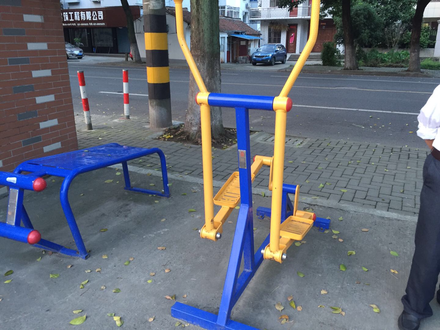 室外橢圓機(jī) 室外橢圓機(jī)