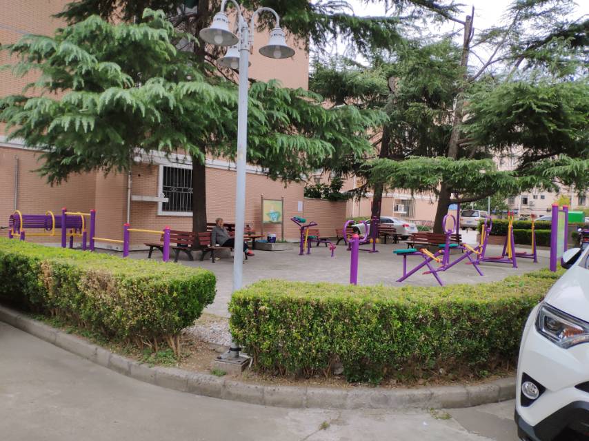 虹康居委健身點