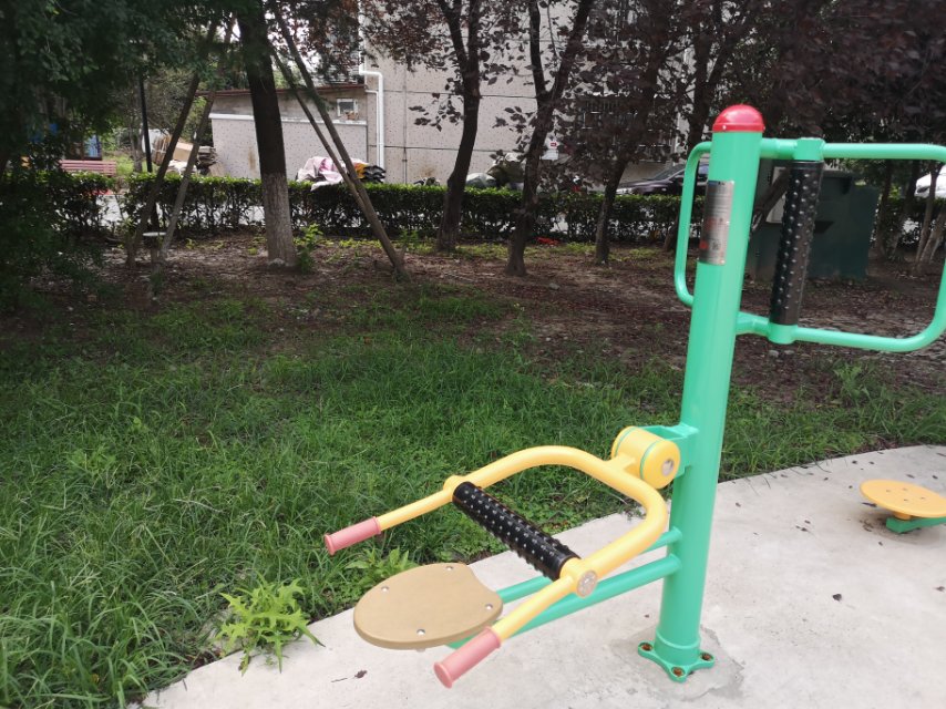 坐式腰背按摩器 坐式腰背按摩器