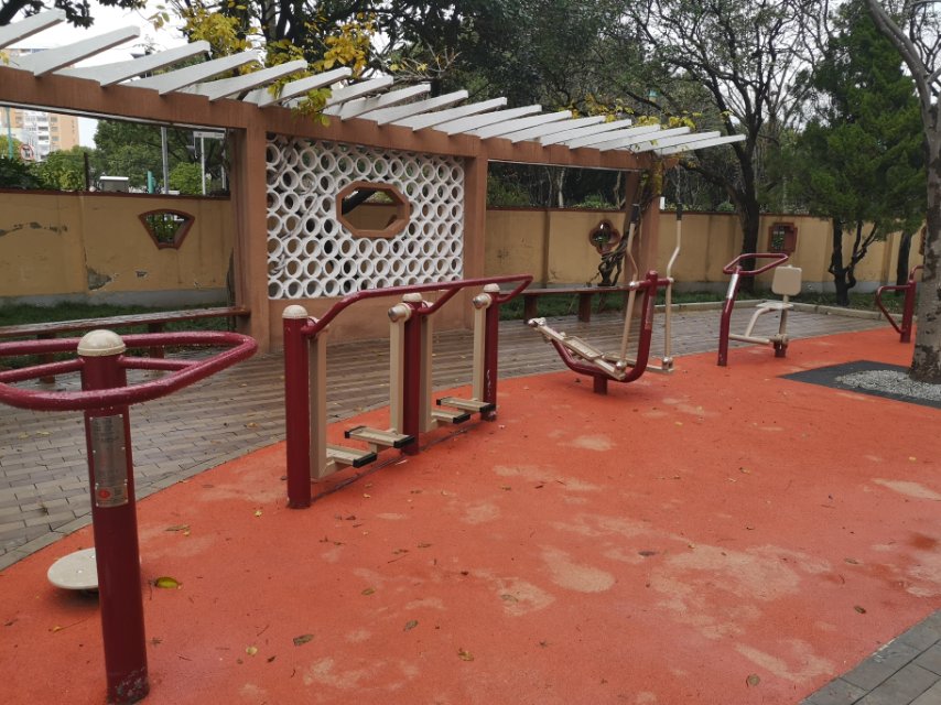 柳城居委石化八村市民益智健身點(diǎn)