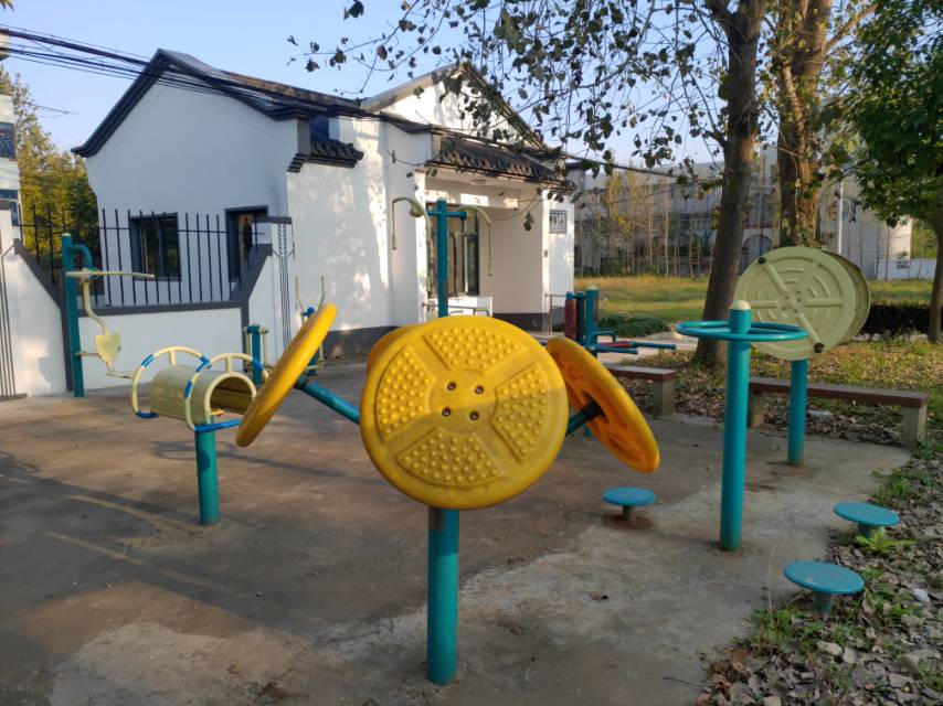 新海鎮長樂二村北側健身點