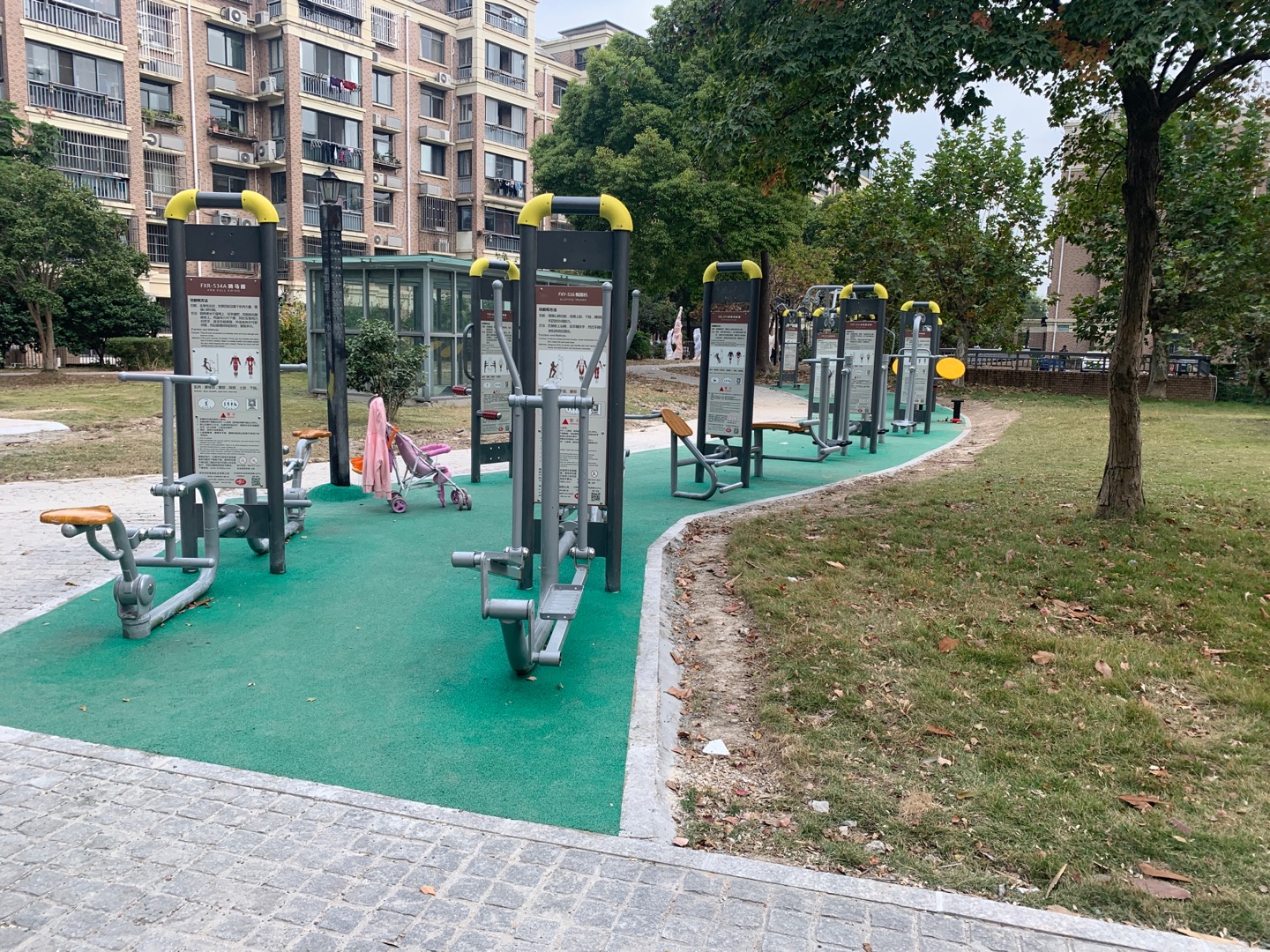 高行鎮高行二居健身苑點3 高行鎮高行二居健身苑點3