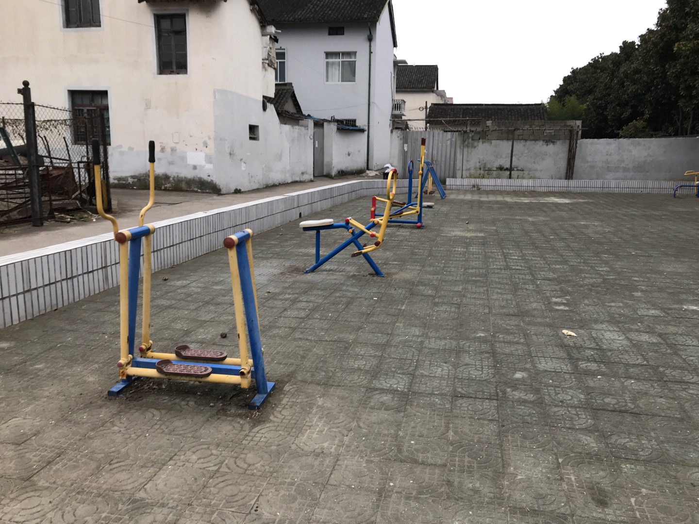 星火村四隊健身點