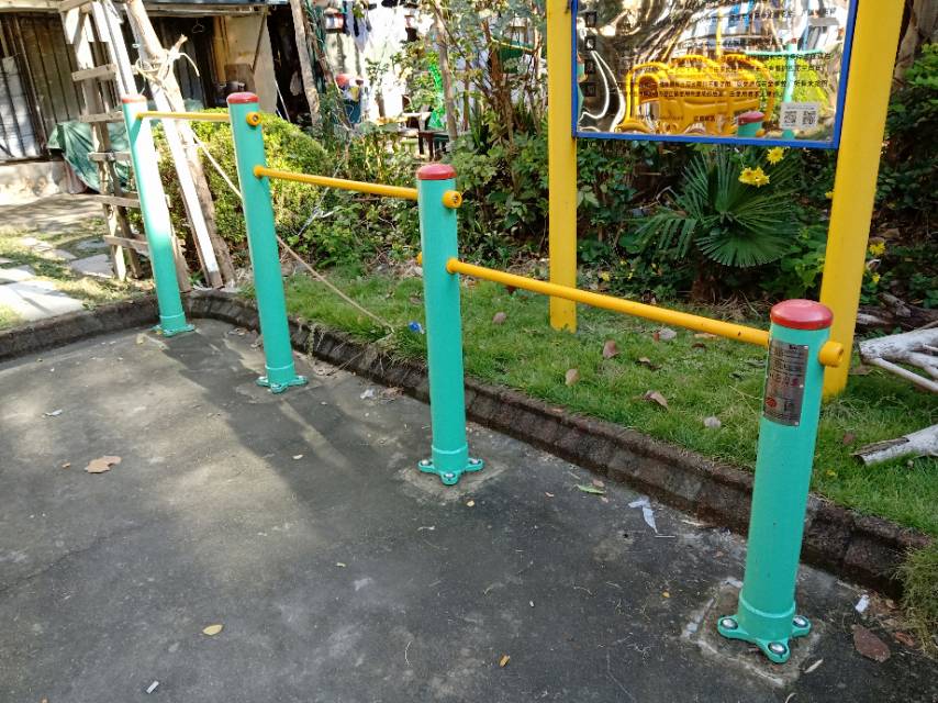 多聯(lián)壓腿架 多聯(lián)壓腿架