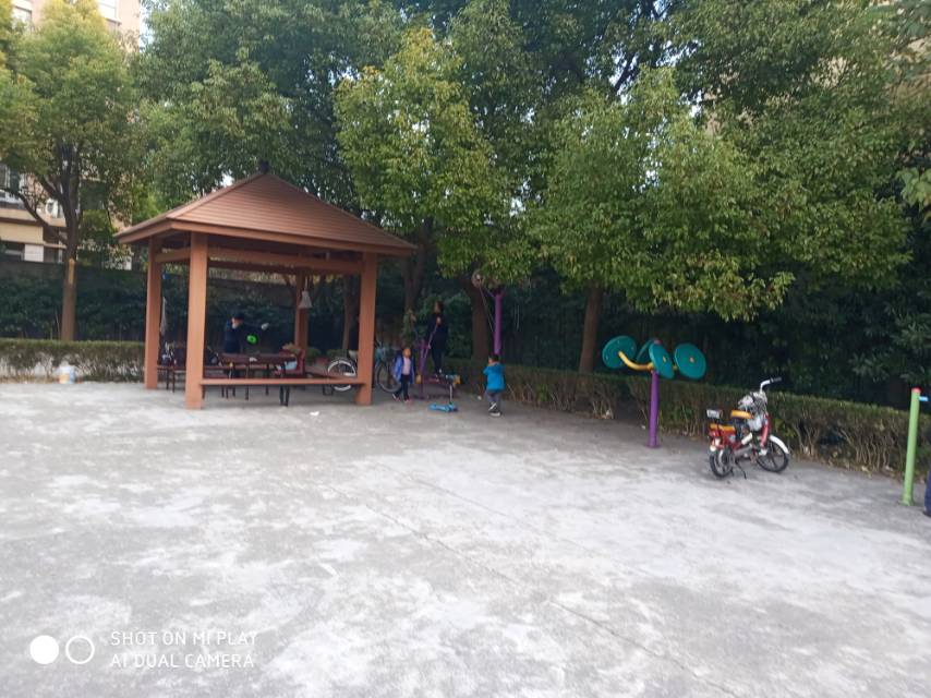 逸仙三村一居委健身苑點一