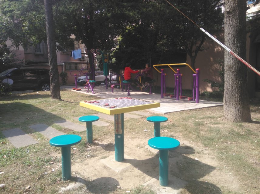 內(nèi)江二村健身點(diǎn)