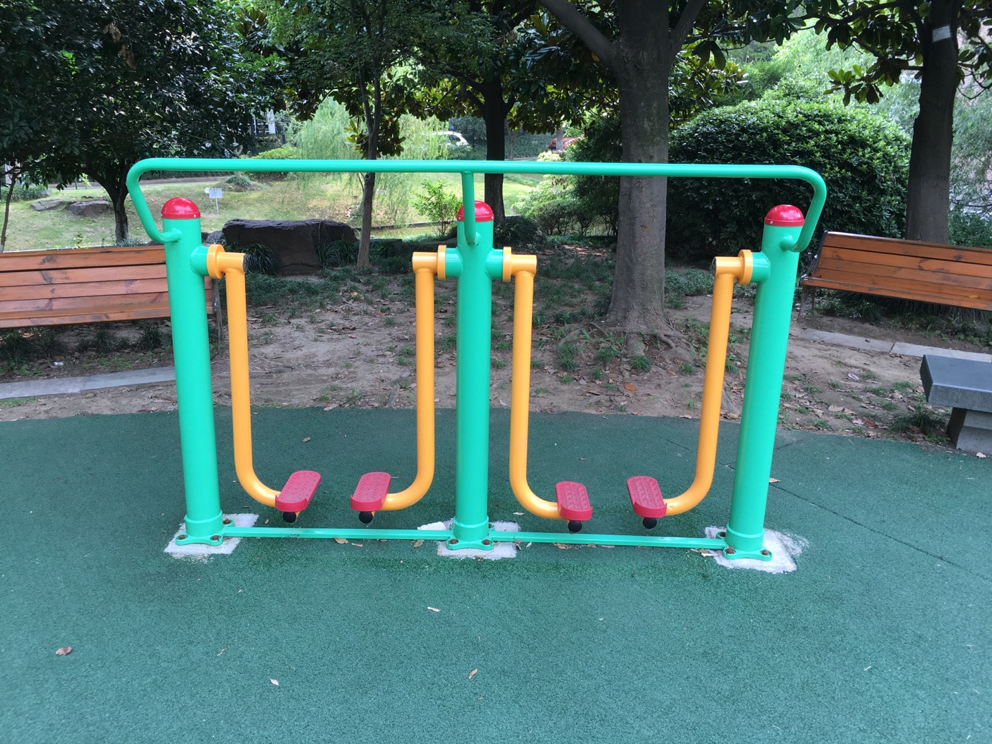 兩聯漫步機