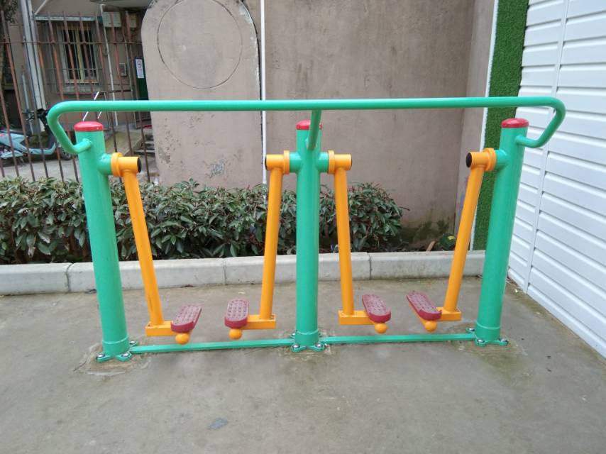 兩聯漫步機