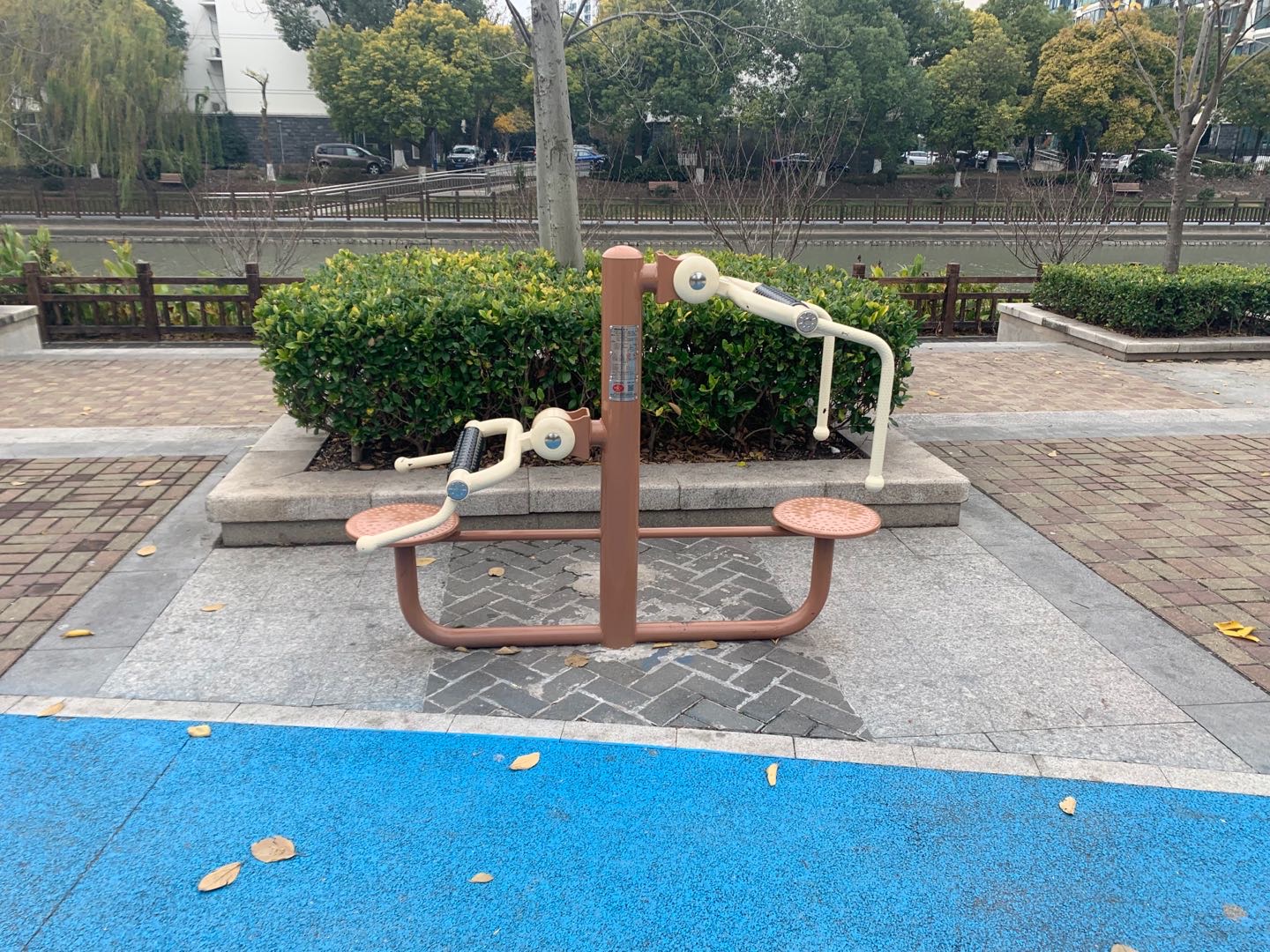 頸腰按摩器 頸腰按摩器