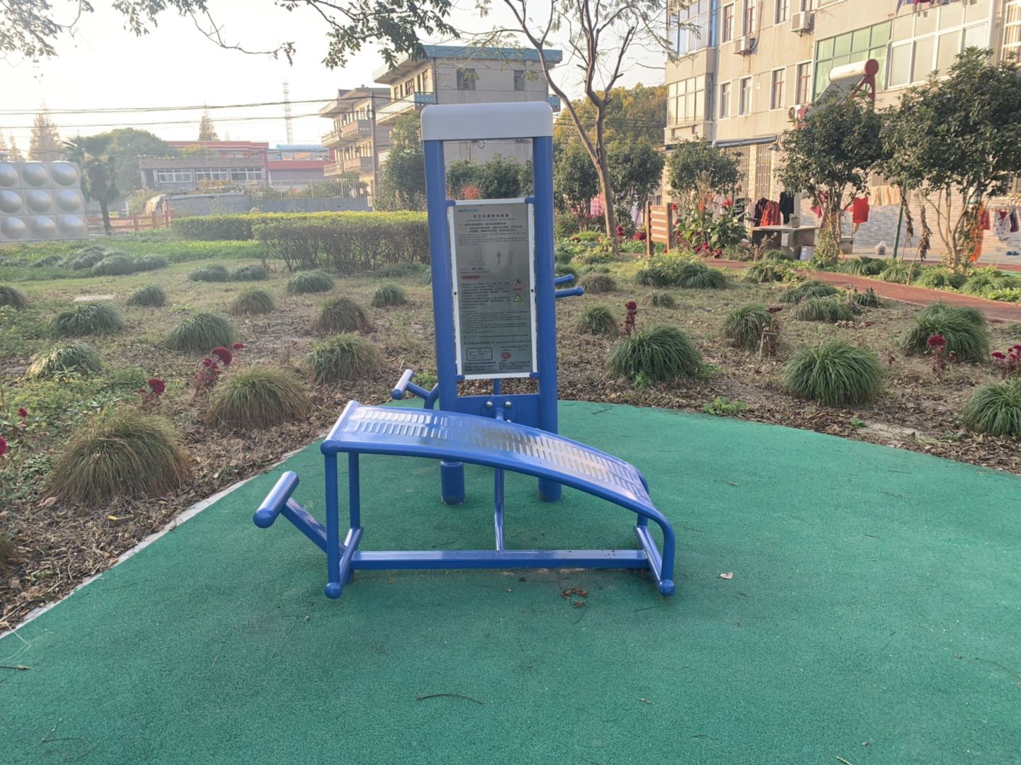 雙立柱腹背訓(xùn)練器 雙立柱腹背訓(xùn)練器