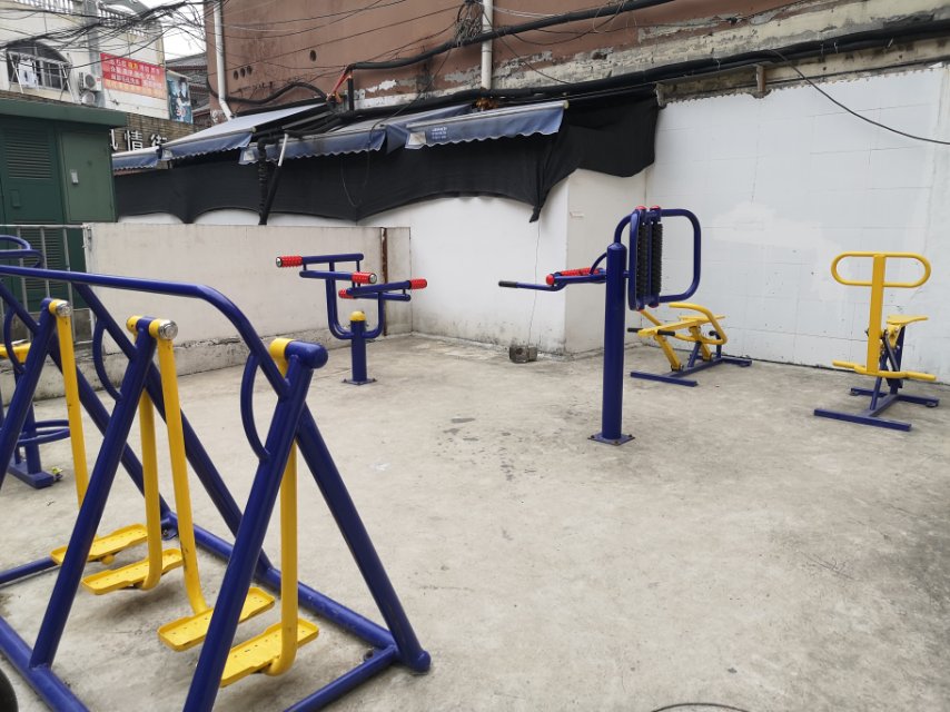 向陽賢興公寓健身點(diǎn) 向陽賢興公寓健身點(diǎn)