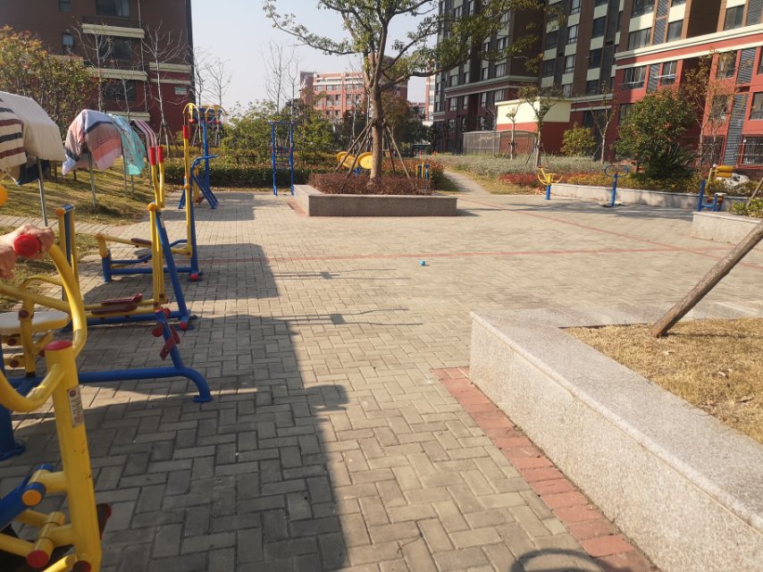 軍民路居委健身苑點