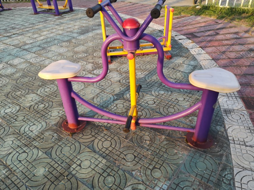 下肢訓練器