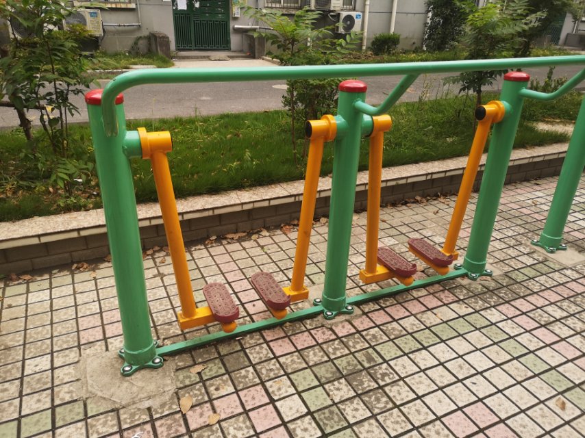 兩聯漫步機