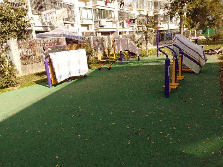 民佳社區181號樓健身點