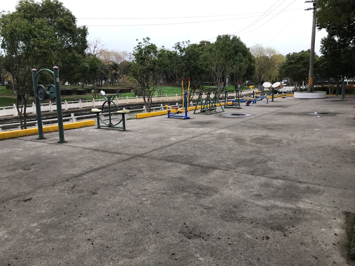 浦東新區(qū)高東鎮(zhèn)永新村健身苑點(diǎn)4