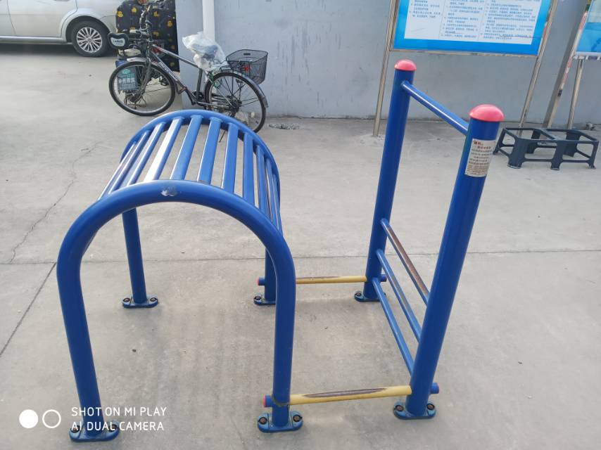 腰背伸展器 腰背伸展器