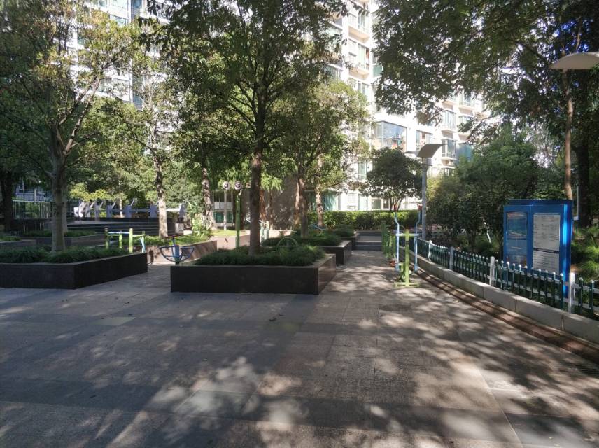 靜安區彭浦鎮麗園居委健身點（晉城路338弄）