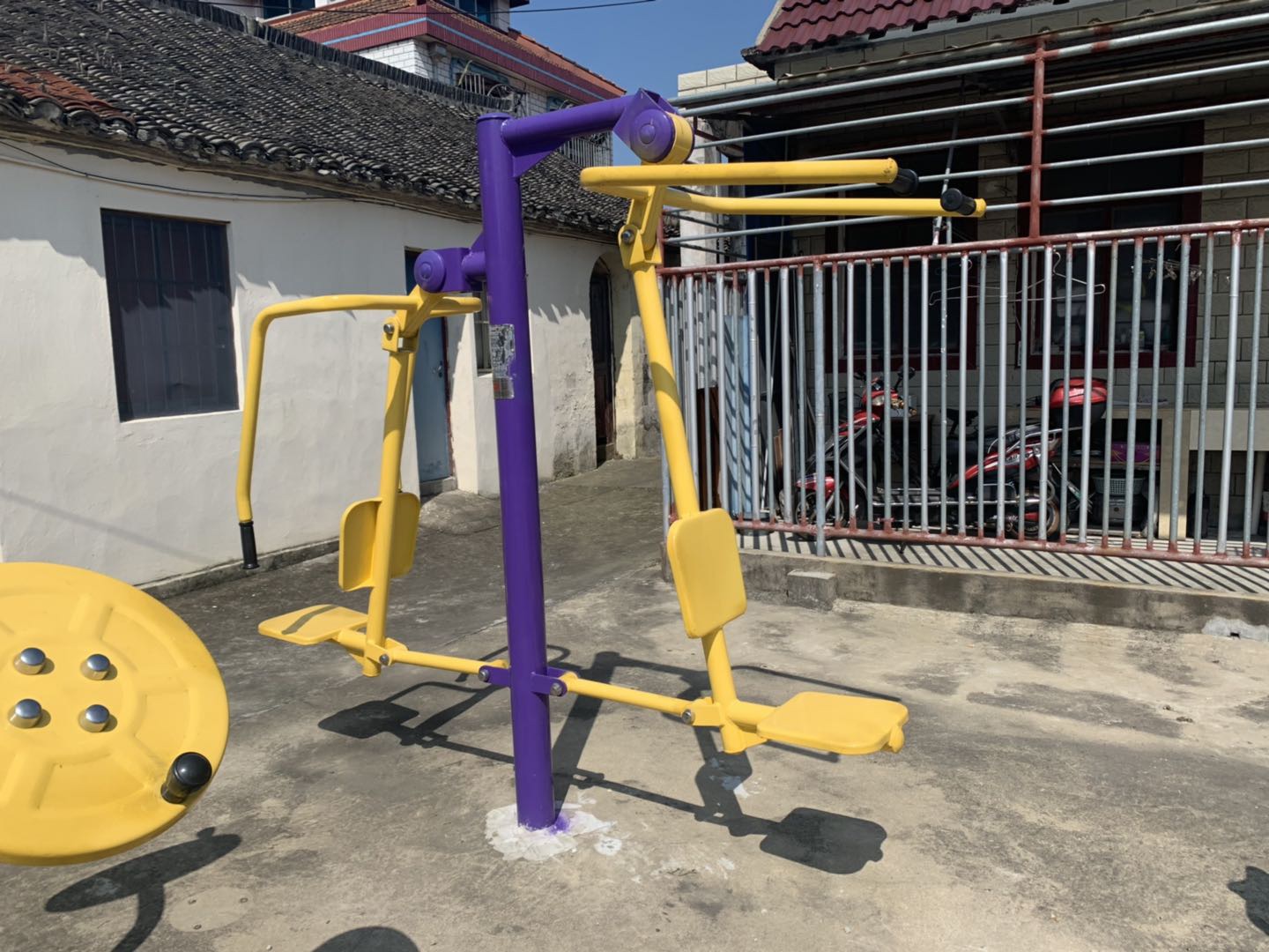 坐推坐拉器 坐推坐拉器