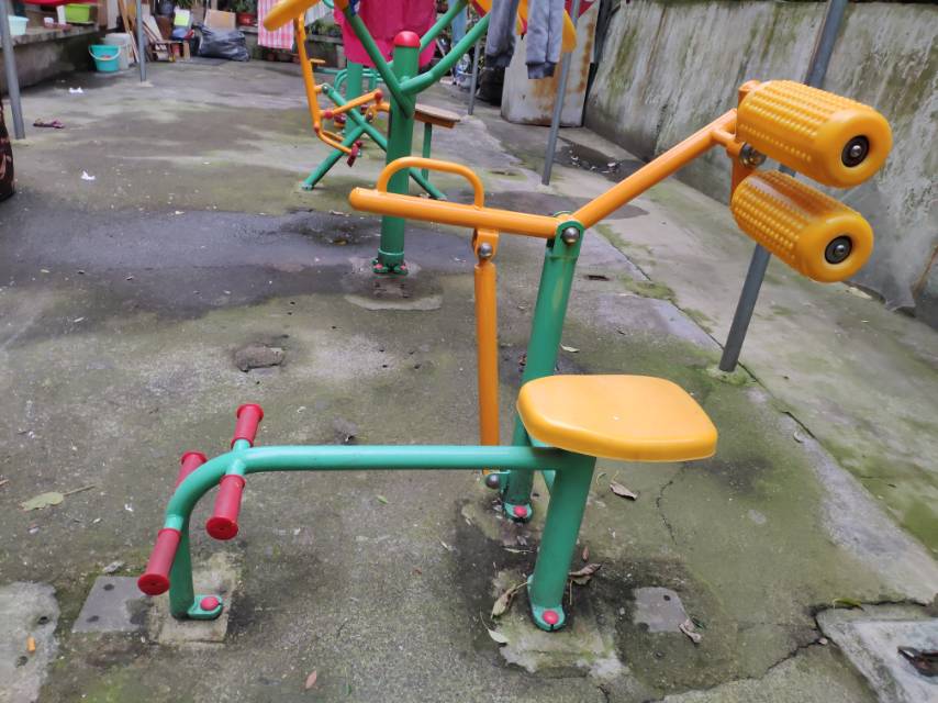 腹背鍛煉器 腹背鍛煉器