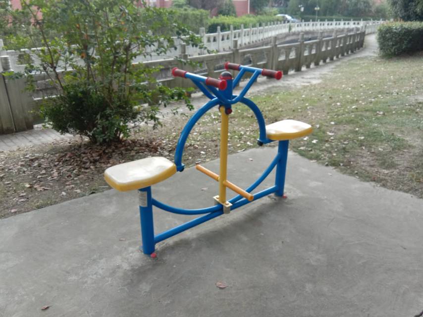 下肢康復器
