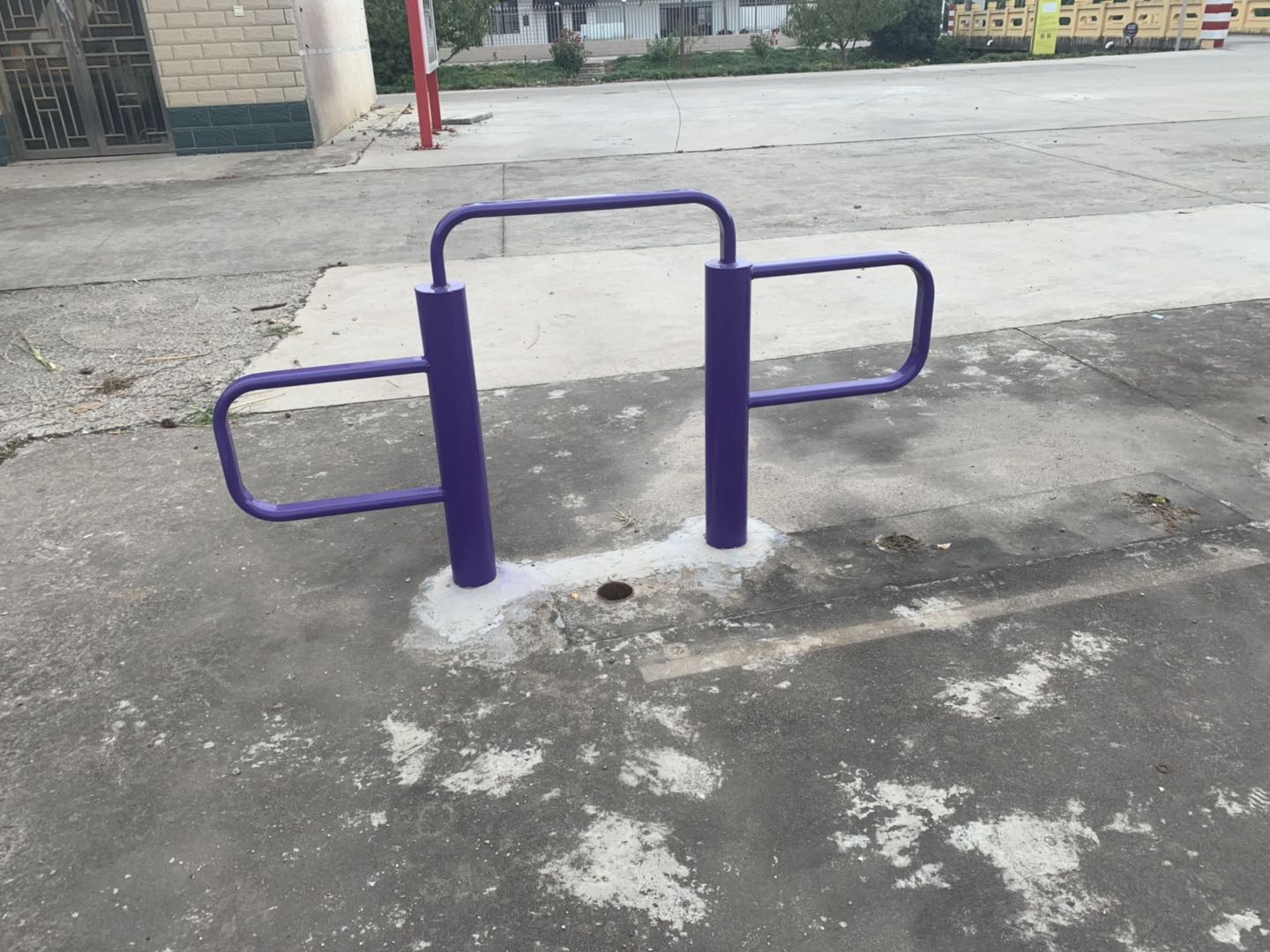 彈振壓腿器 彈振壓腿器