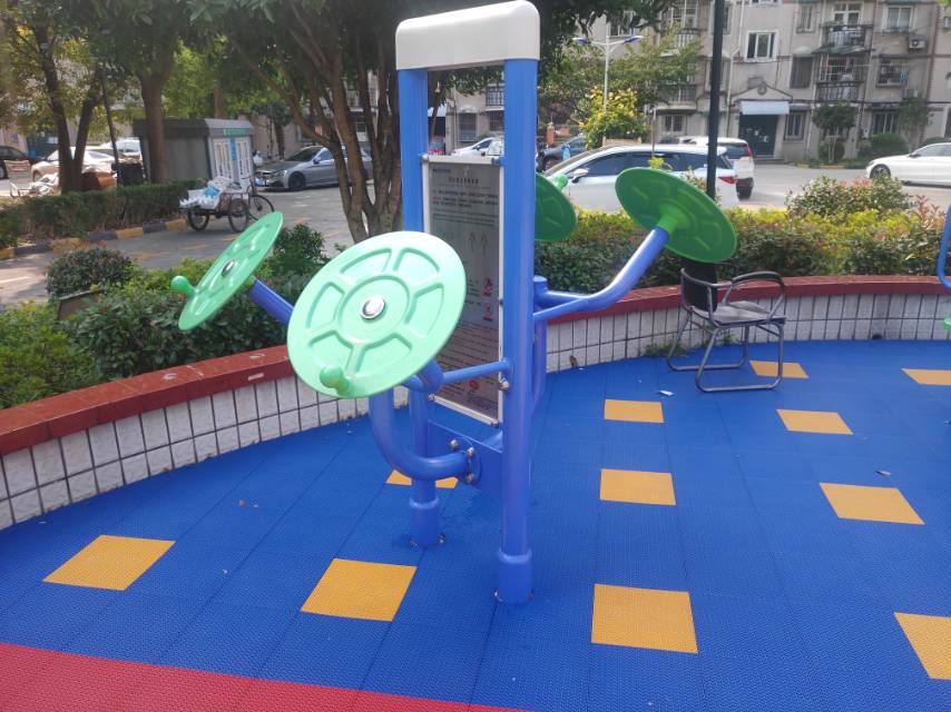 雙立柱太極揉推器 雙立柱太極揉推器