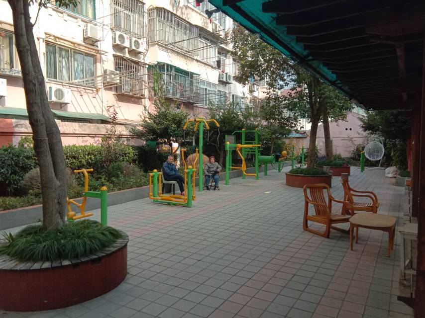 長風一村小區市民益智健身苑點