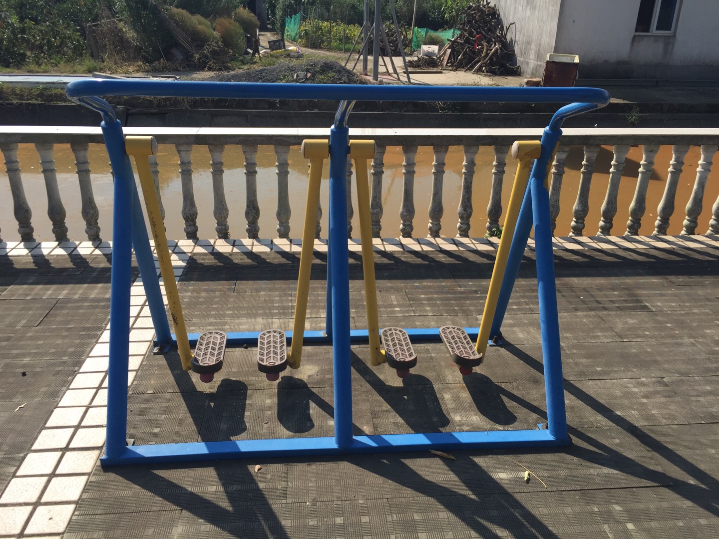 漫步機(jī) 漫步機(jī)