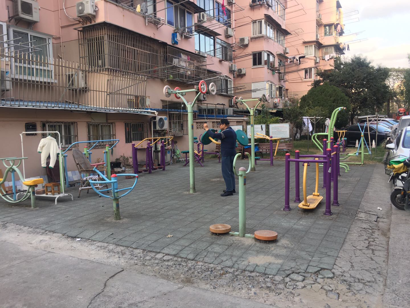 凌十居委健身點1 凌十居委健身點1