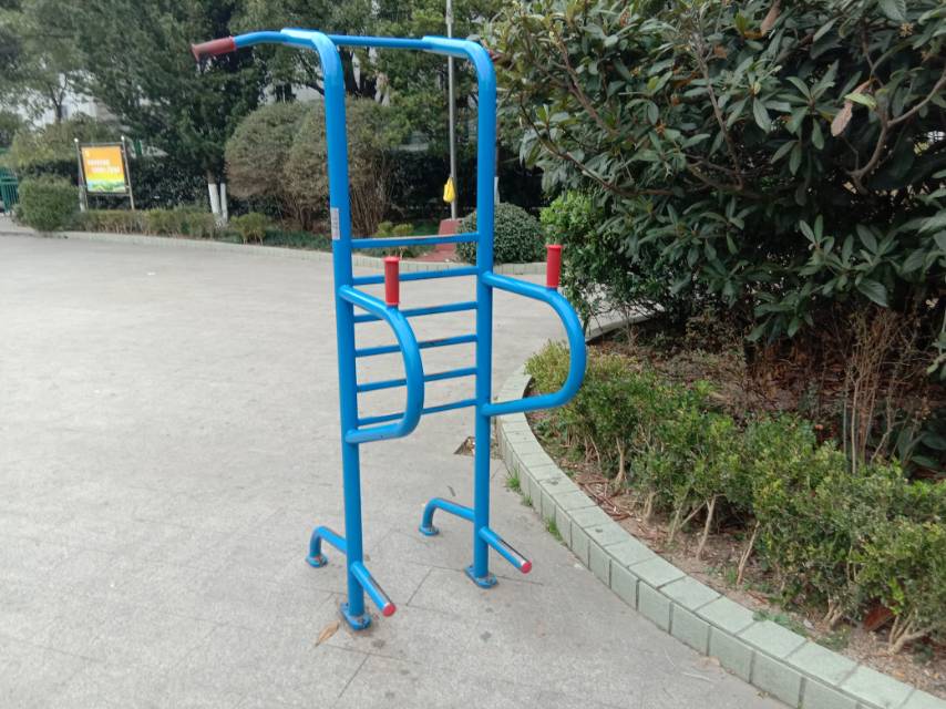 多功能訓(xùn)練器 多功能訓(xùn)練器