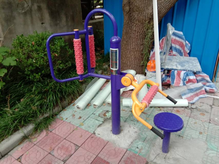 腰背按摩器 腰背按摩器