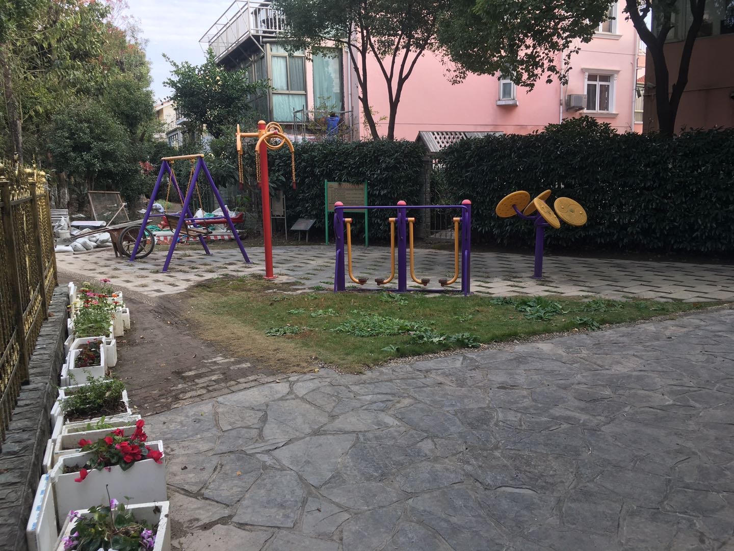 金橋鎮陽光居民區健身苑點