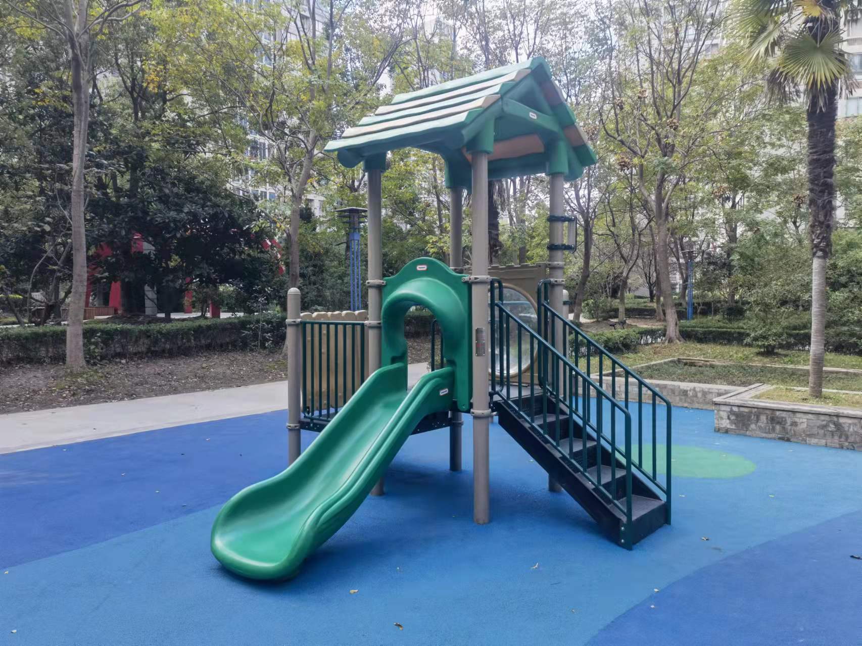 碩和城居委健身點