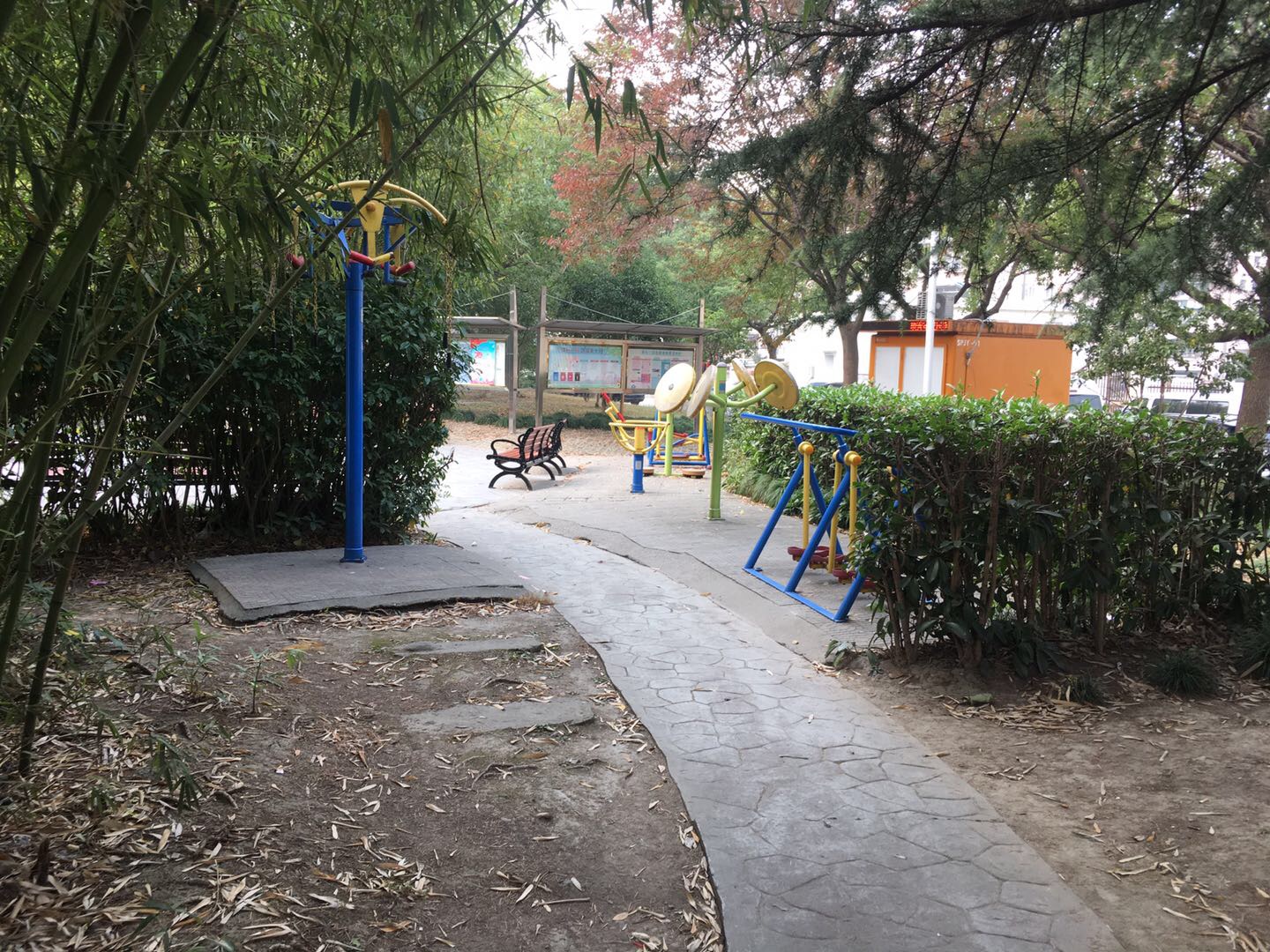 香山三居小區健身點