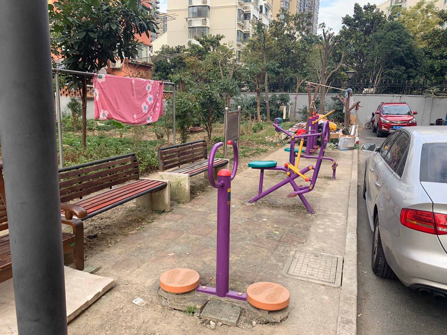 嚴楊路166弄健身點