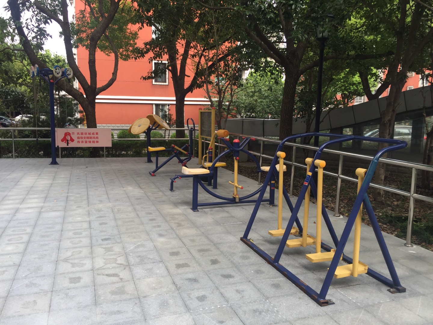 南翔鎮德華社區古猗園路658弄健身點